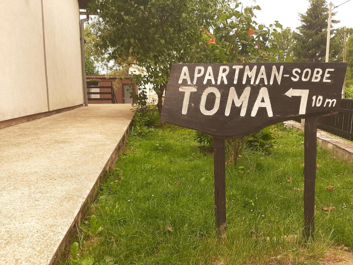 Apartment & Room Toma 斯莫利亚纳茨 外观 照片